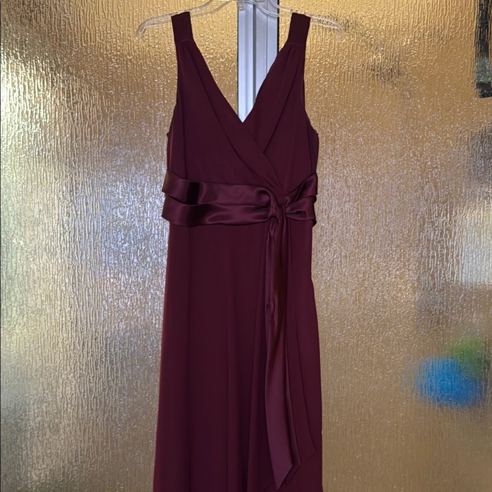 Evan-Picone Burgundy Sleeveless Dress